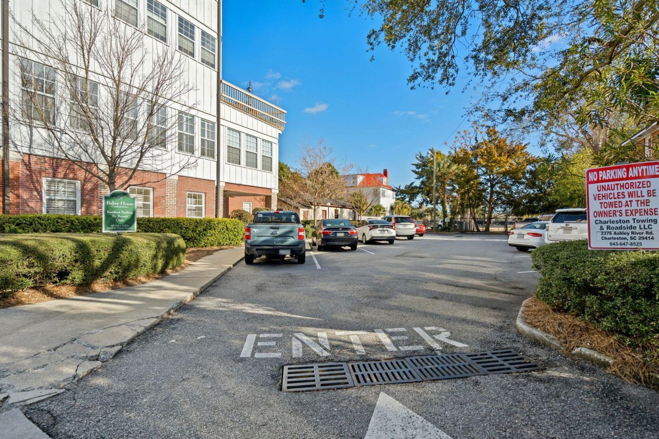 55 Ashley Avenue Photo 26