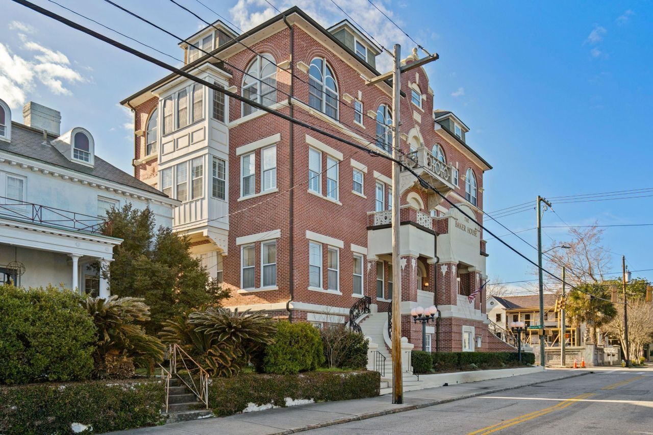 55 Ashley Avenue Photo 32