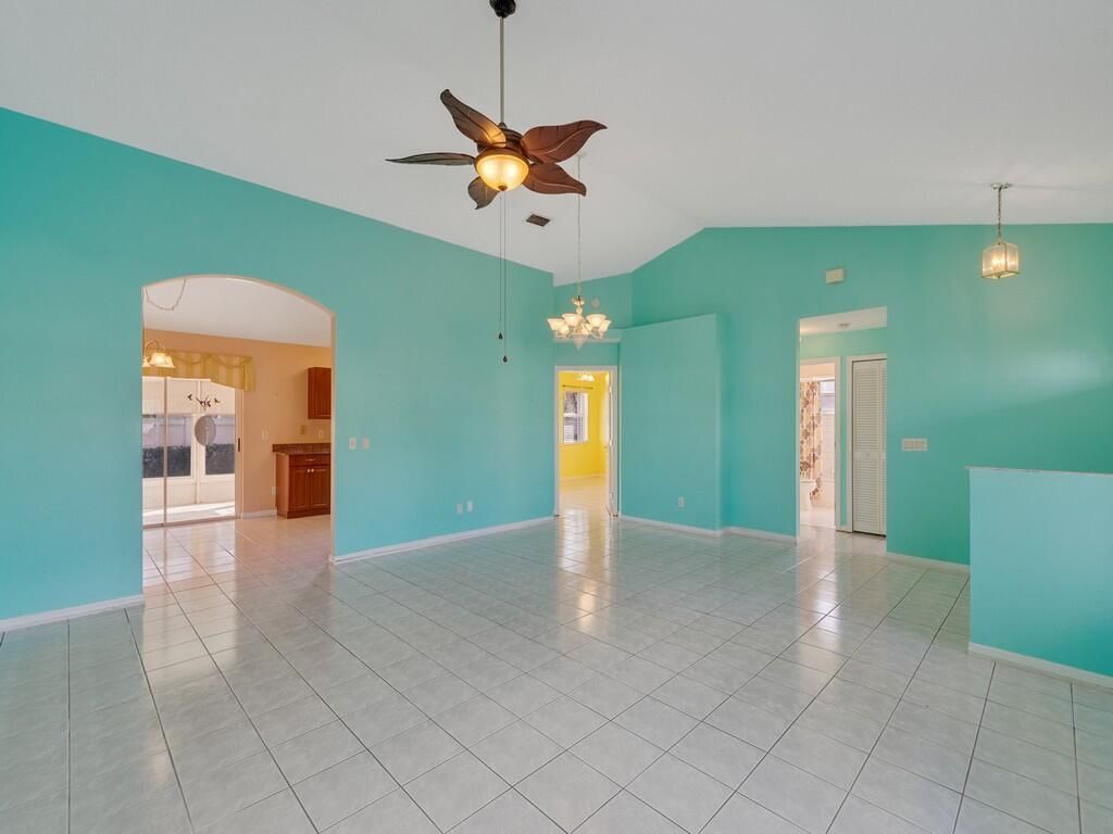 352 NW Tuscany Way, Port Saint Lucie, FL 34986 Photo