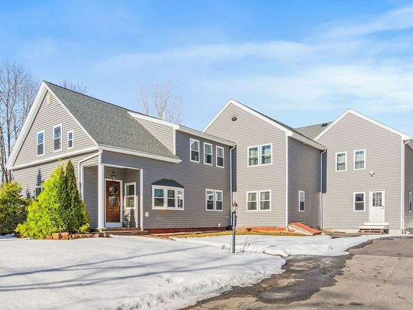 463 Pleasant St, Bridgewater, MA 02333