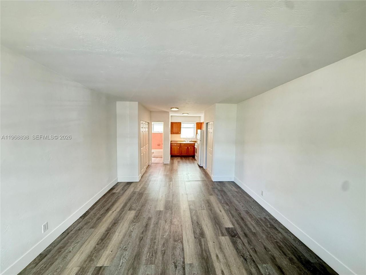 158 Ocean Dr, Unit 203, Miami Beach, FL 33139 Photo