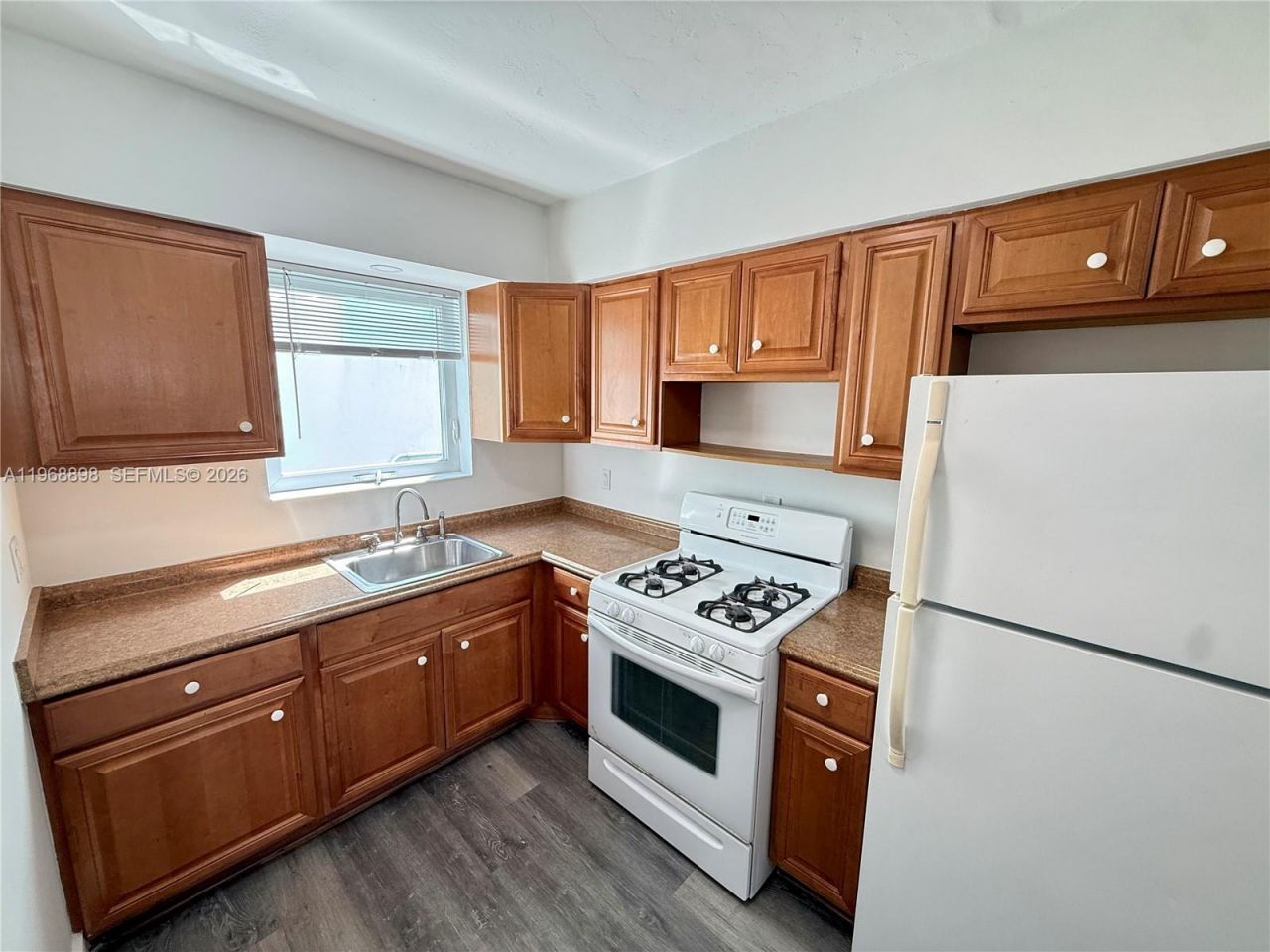 158 Ocean Dr, Unit 203, Miami Beach, FL 33139 Photo