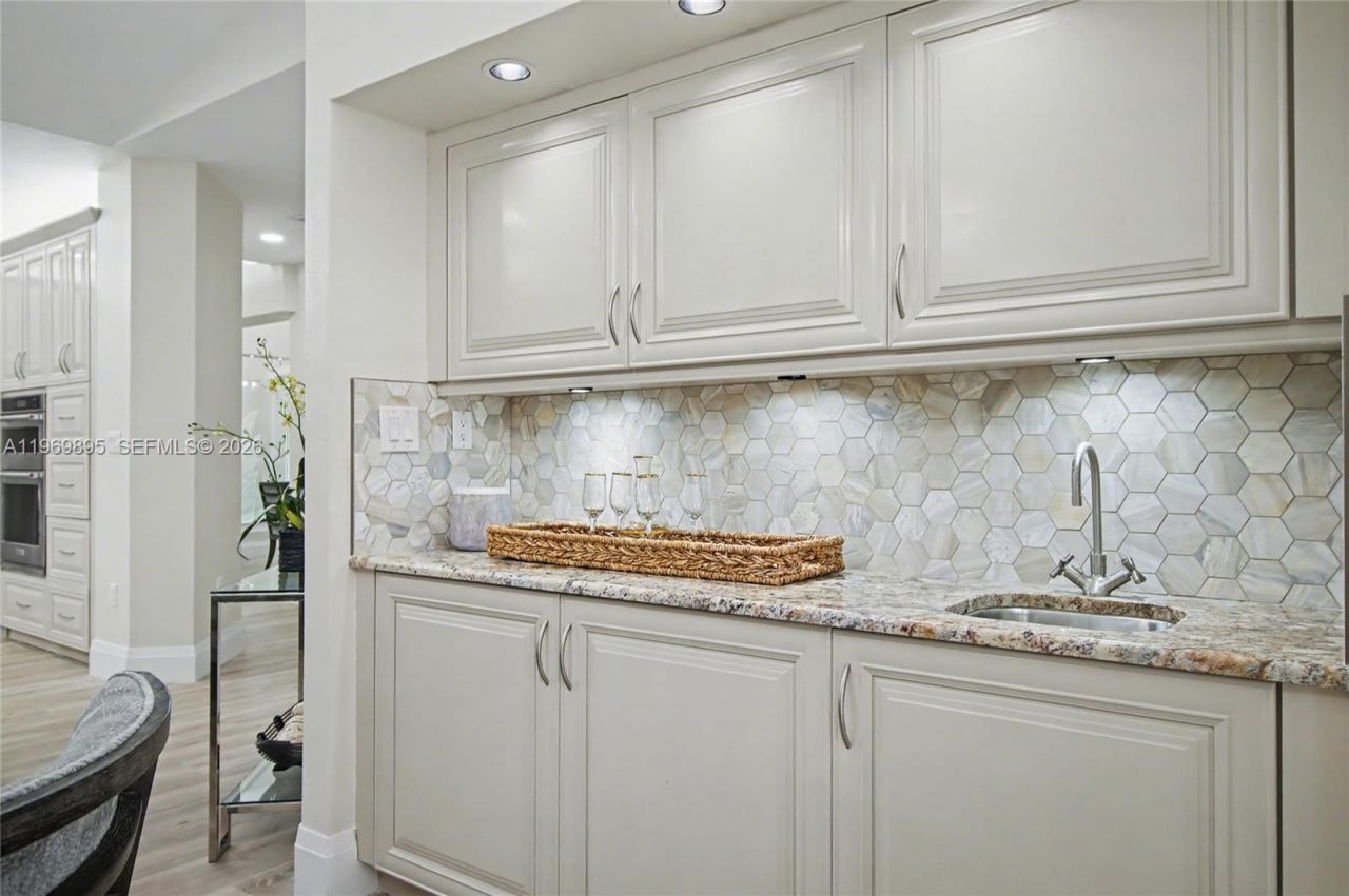 5186 Tallowood Way , Naples, FL 34116 Photo