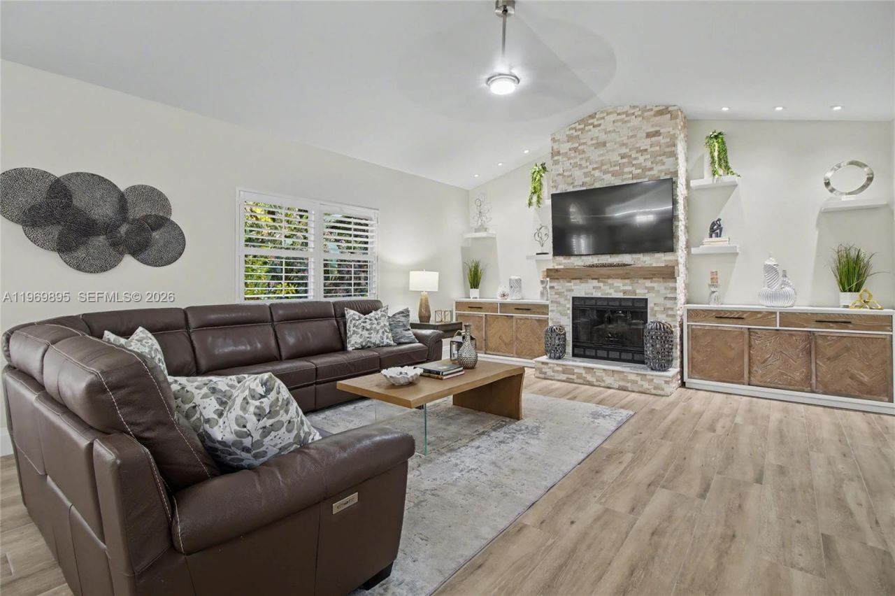 5186 Tallowood Way , Naples, FL 34116 Photo