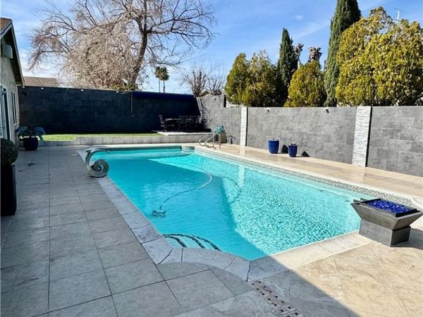6966 Pleasant View Avenue, Las Vegas, NV 89147
