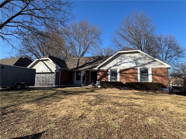 1004 3rd Terrace, Lee's Summit, MO 64063