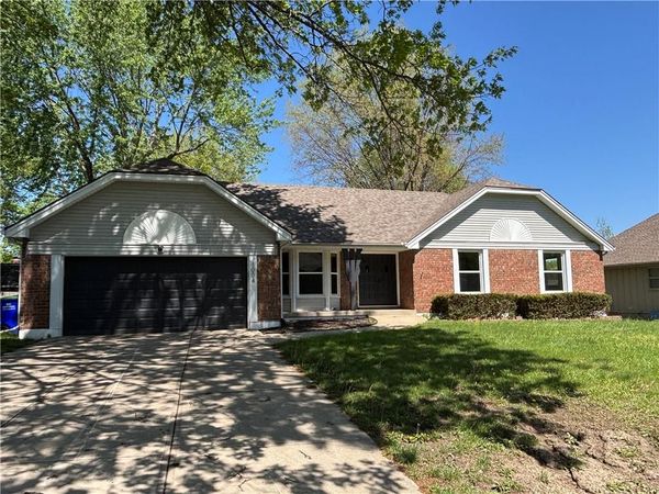 1004 3rd Terrace, Lee's Summit, MO 64063