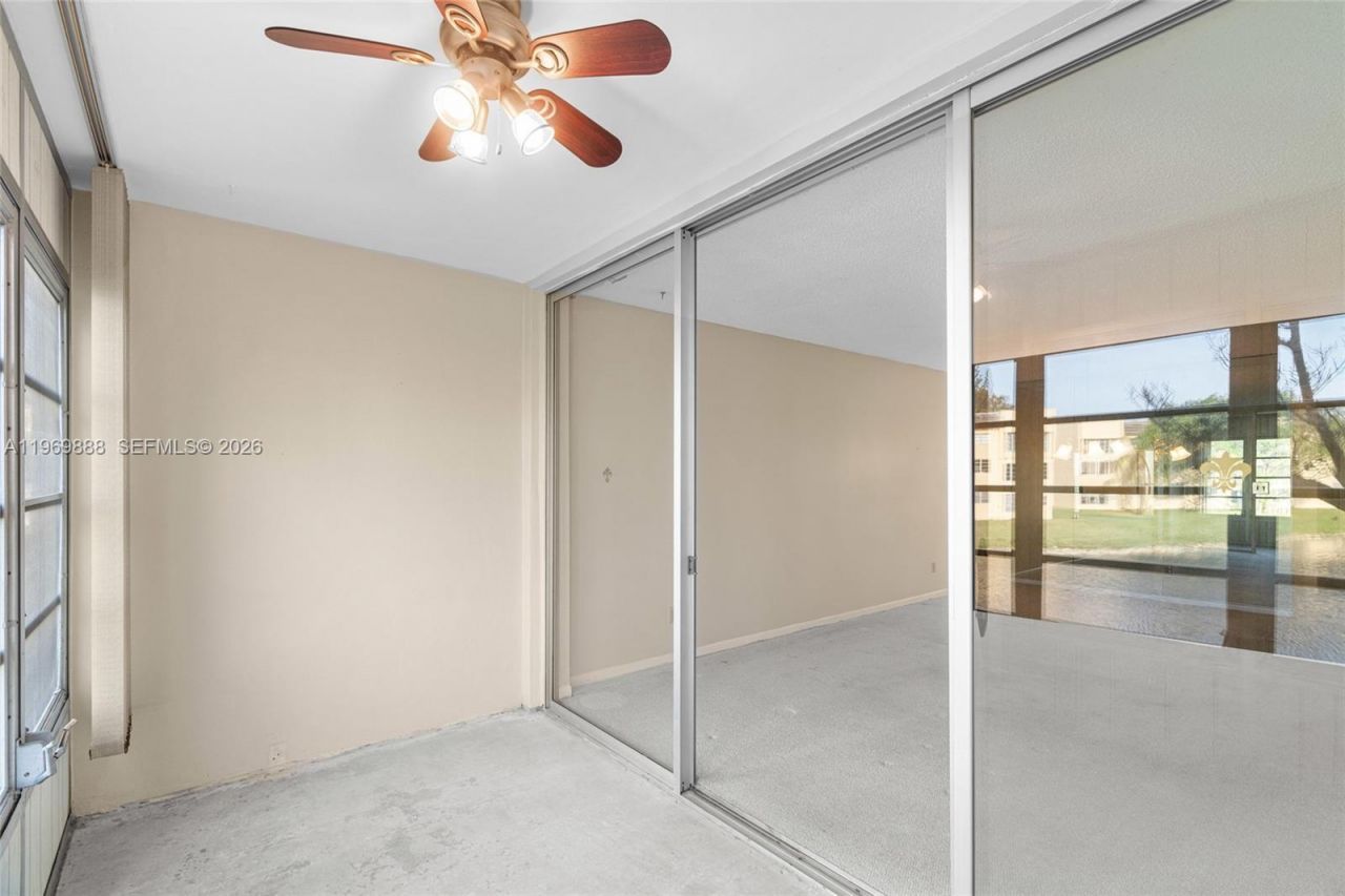 5851 NW 62nd Ave, Unit 210, Tamarac, FL 33319 Photo