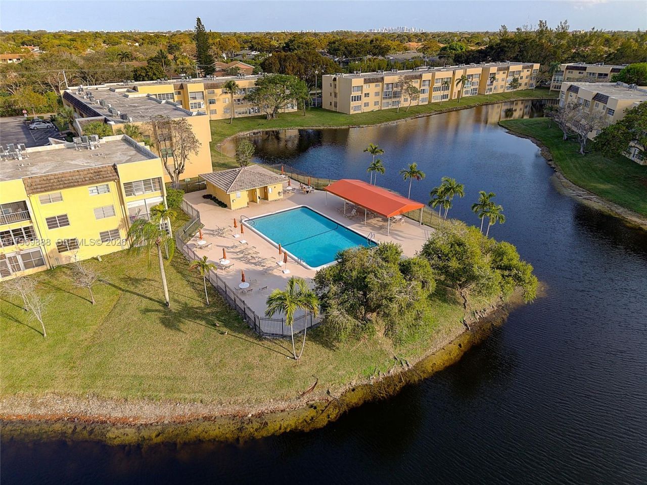 5851 NW 62nd Ave, Unit 210, Tamarac, FL 33319 Photo