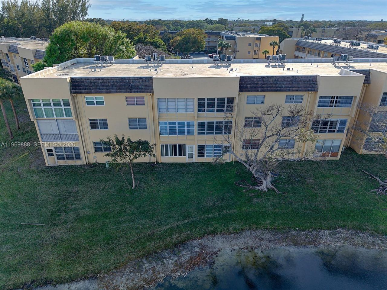 5851 NW 62nd Ave, Unit 210, Tamarac, FL 33319 Photo