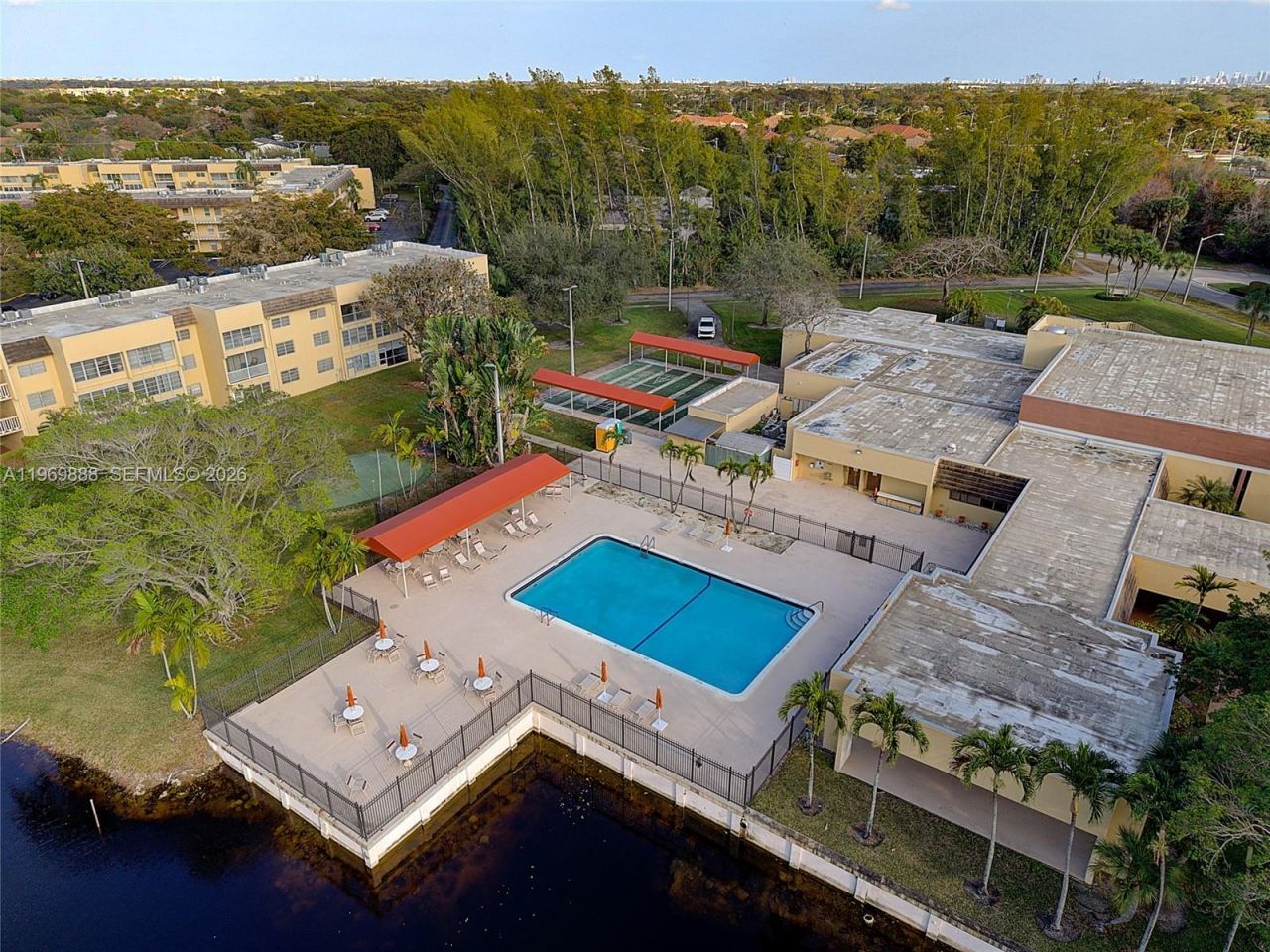 5851 NW 62nd Ave, Unit 210, Tamarac, FL 33319 Photo