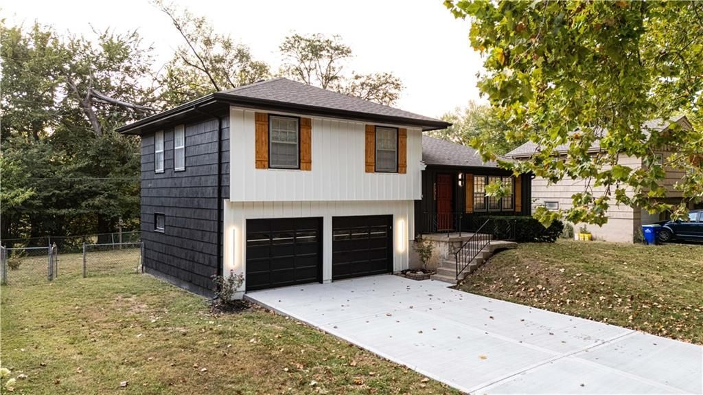 8008 Hardy Avenue, Raytown, MO 64138 Main Photo