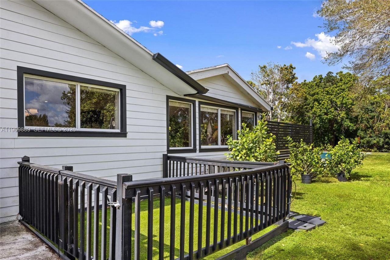 18301 SW 50th St , Southwest Ranches, FL 33331 Photo