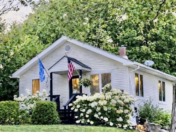 1820 W Genesee Street, Lapeer, MI 48446