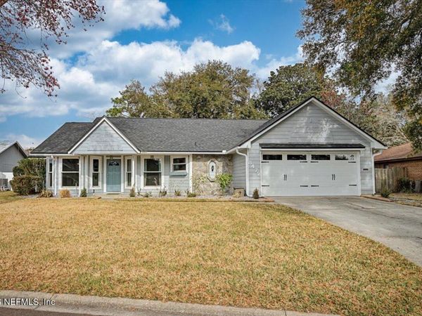 8472 BANDERA Circle W, Jacksonville, FL 32244