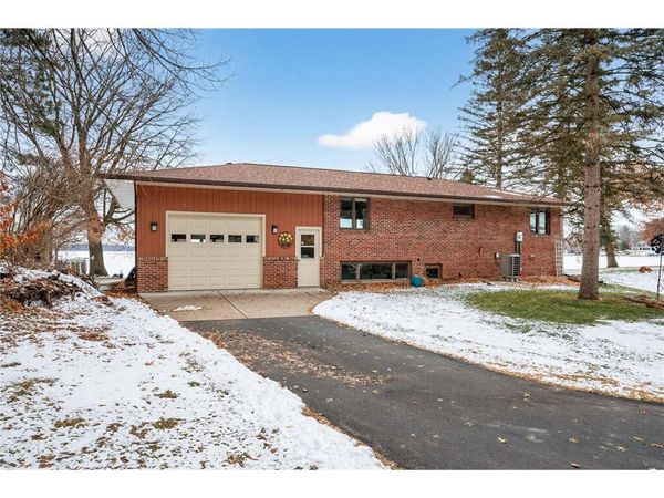 2395 Cardinal Drive, New Richmond, WI 54017