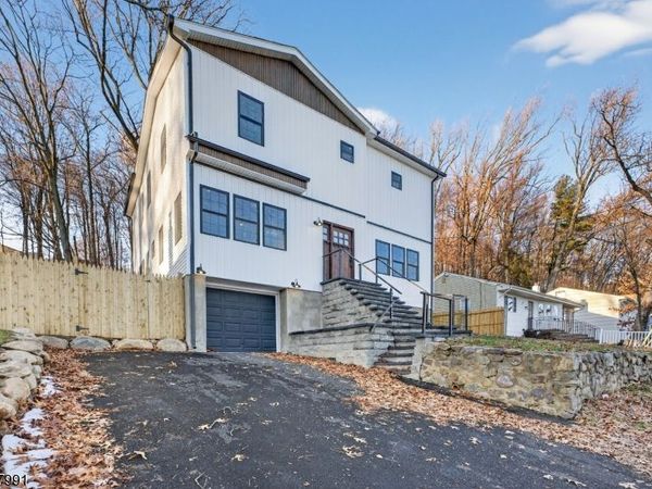 16 Valley View Dr, Rockaway, NJ 07866