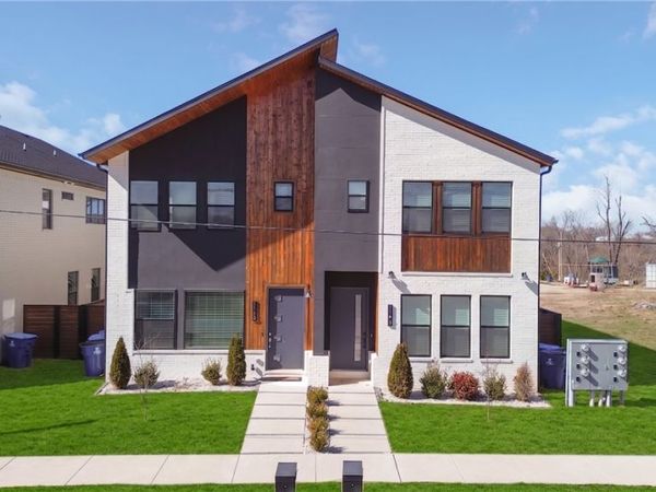 1149 NE Monroe Street, Bentonville, AR 72712