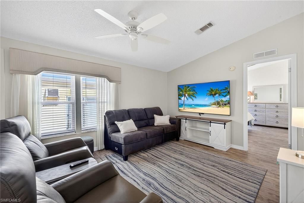 10390 Wales Loop, Bonita Springs, FL 34135 Photo