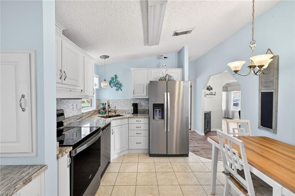 10390 Wales Loop, Bonita Springs, FL 34135 Photo