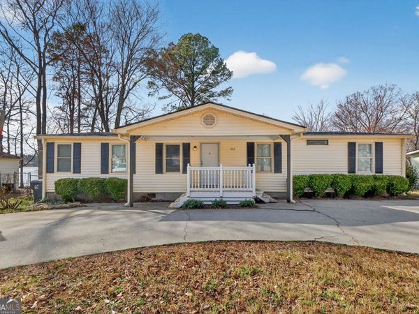 252 Lakeview Drive, Locust Grove, GA 30248