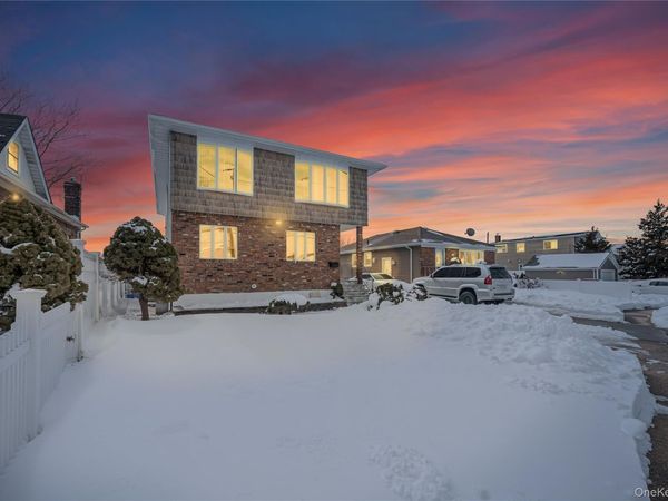 60 Saint Johns Avenue, Valley Stream, NY 11580