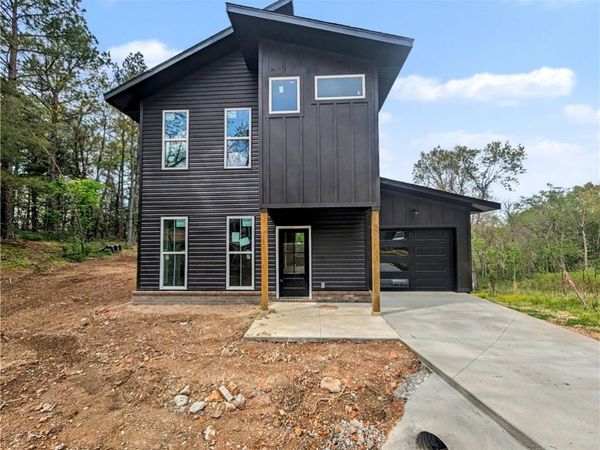 3 Granshire Lane, Bella Vista, AR 72714