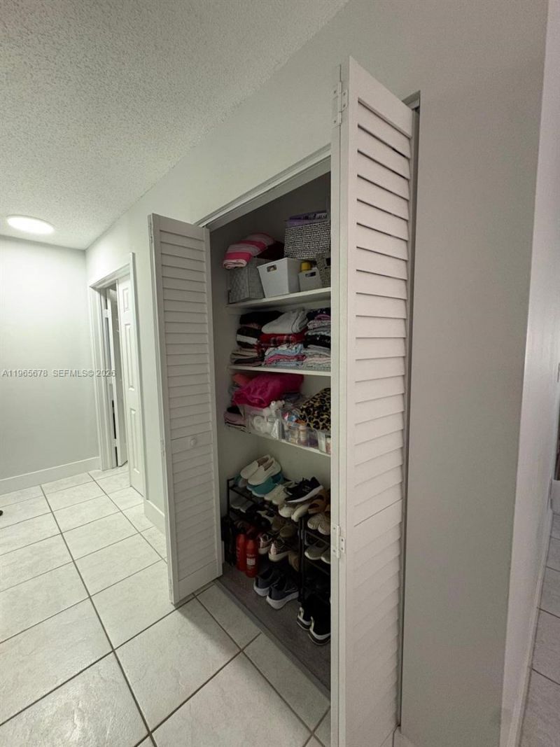 13202 SW 12th Ln, Miami, FL 33184 Photo