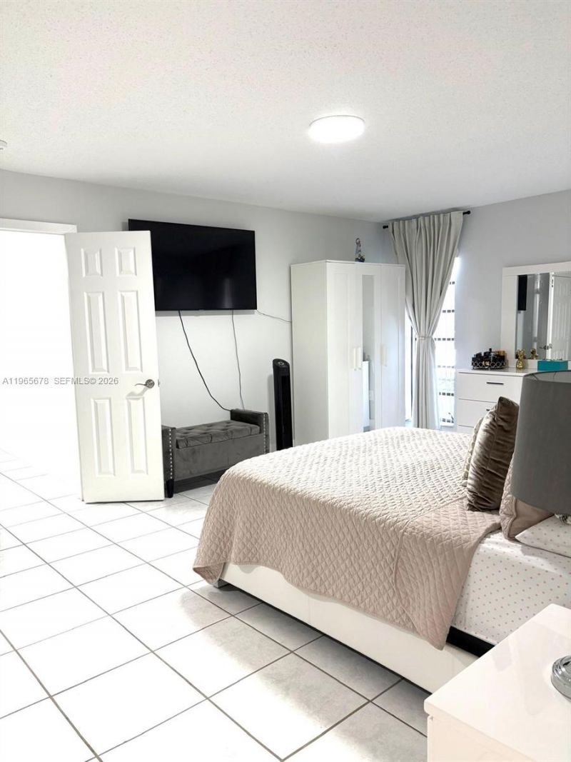 13202 SW 12th Ln, Miami, FL 33184 Photo