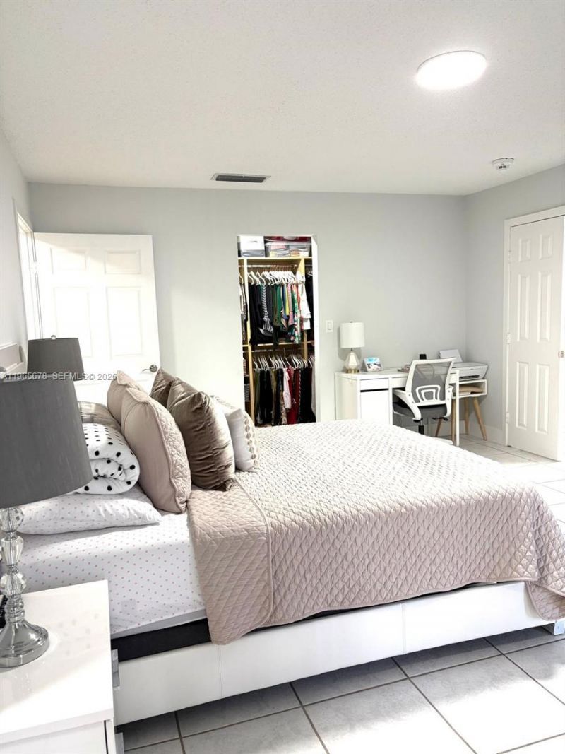 13202 SW 12th Ln, Miami, FL 33184 Photo