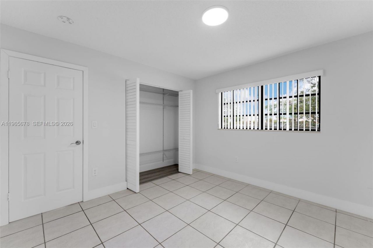 13202 SW 12th Ln, Miami, FL 33184 Photo