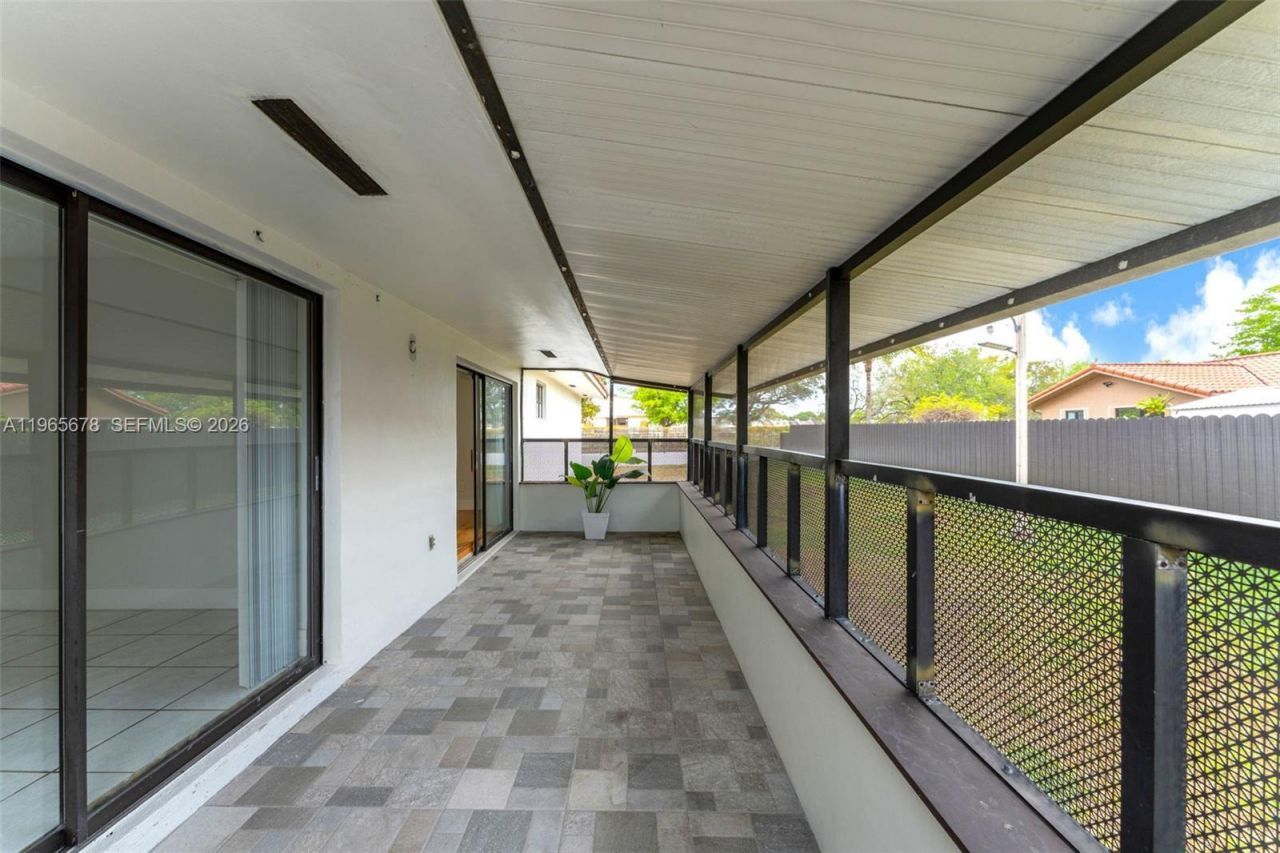 13202 SW 12th Ln, Miami, FL 33184 Photo