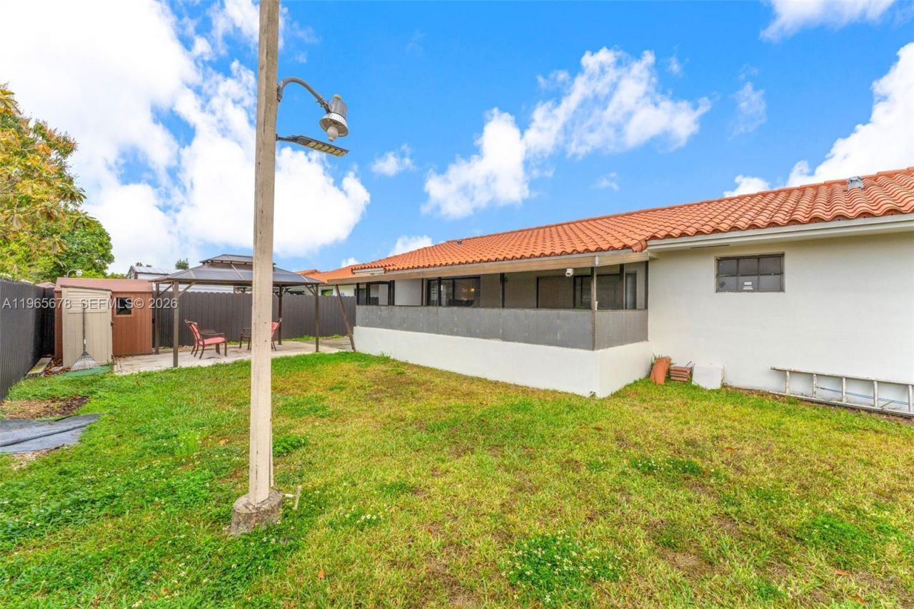 13202 SW 12th Ln, Miami, FL 33184 Photo