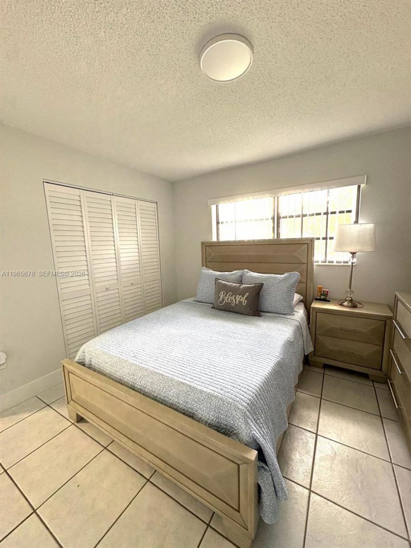 13202 SW 12th Ln, Miami, FL 33184 Photo