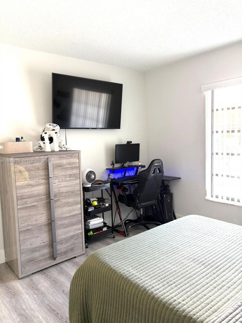 13202 SW 12th Ln, Miami, FL 33184 Photo