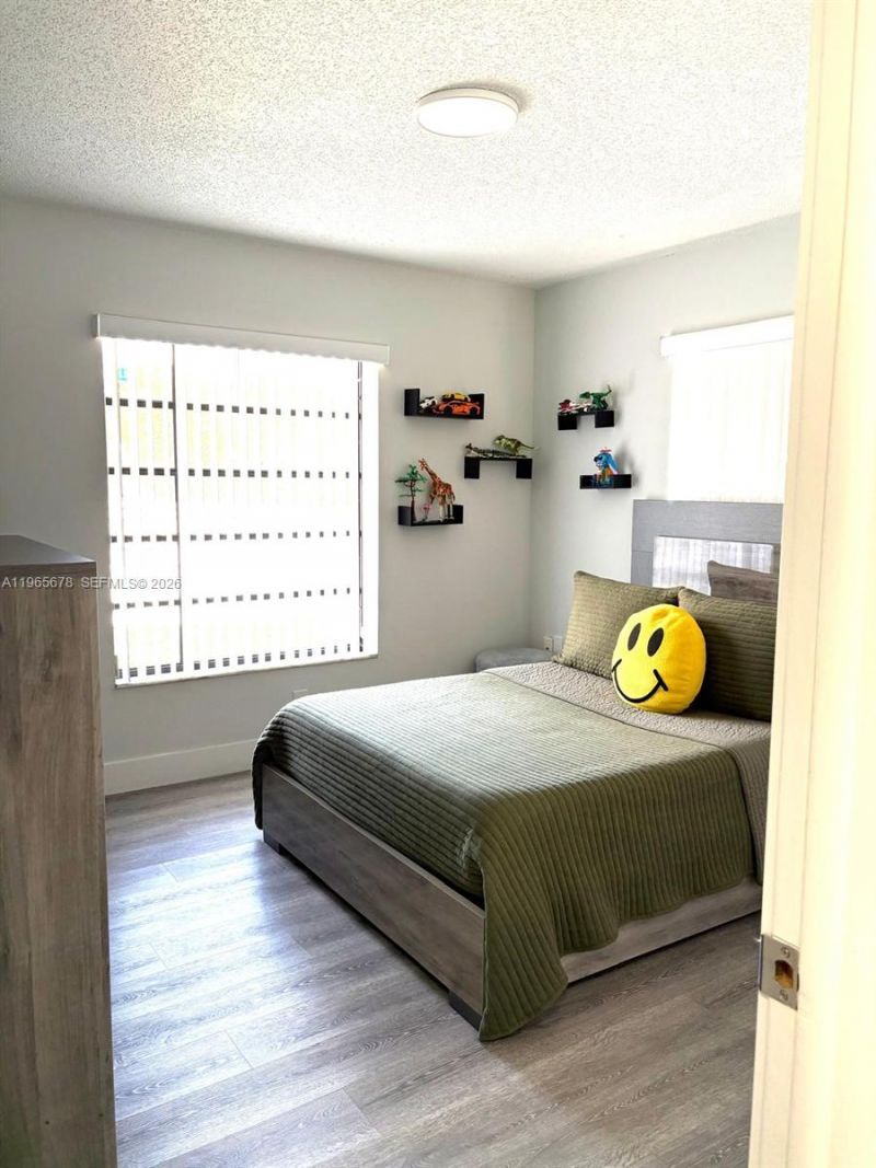 13202 SW 12th Ln, Miami, FL 33184 Photo