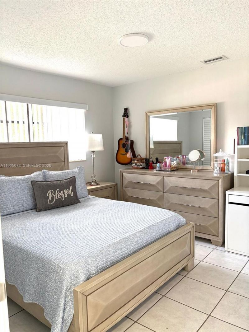 13202 SW 12th Ln, Miami, FL 33184 Photo