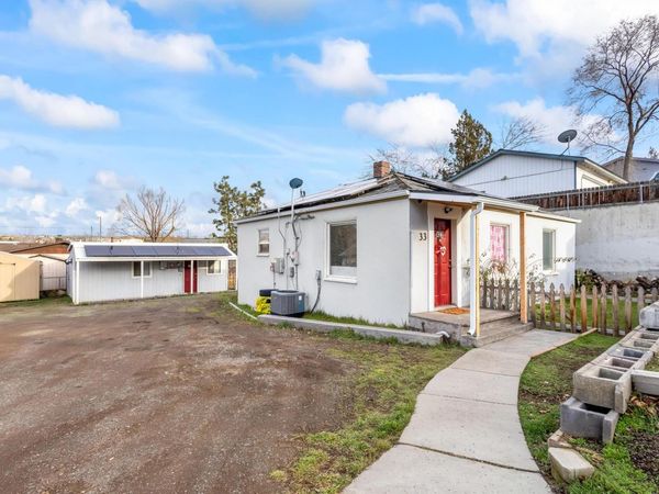 433 SE 9th Street, Madras, OR 97741