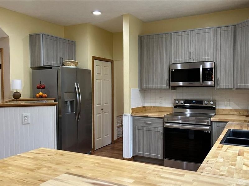 1399 Heritage Trace Court, Bellbrook, OH 45305 Photo 4