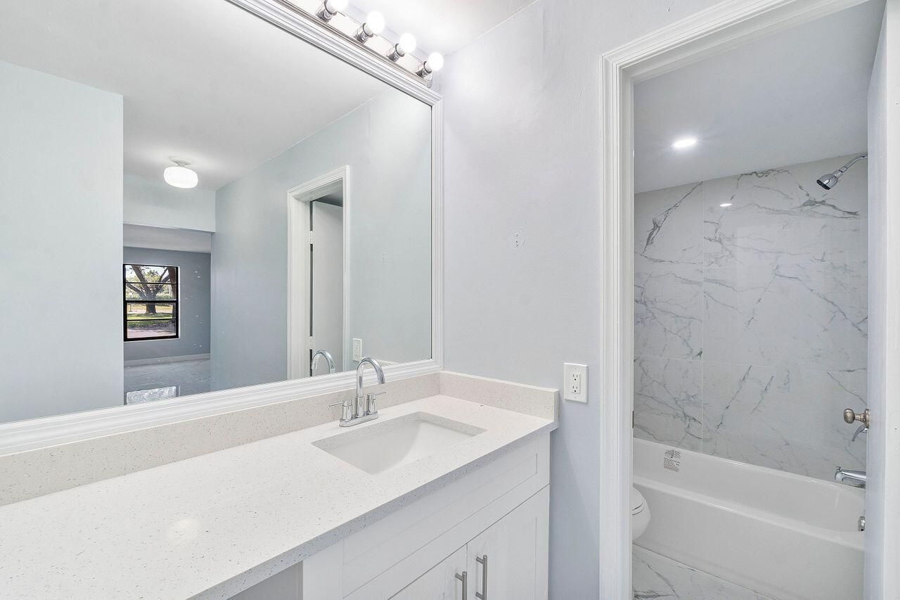 9960 Pineapple Tree Drive, Unit 107, Boynton Beach, FL 33436 Photo