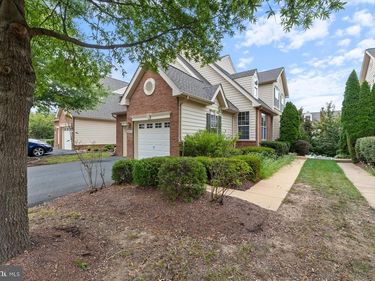 19608 EDGEMONT SQUARE, ASHBURN, VA 20147