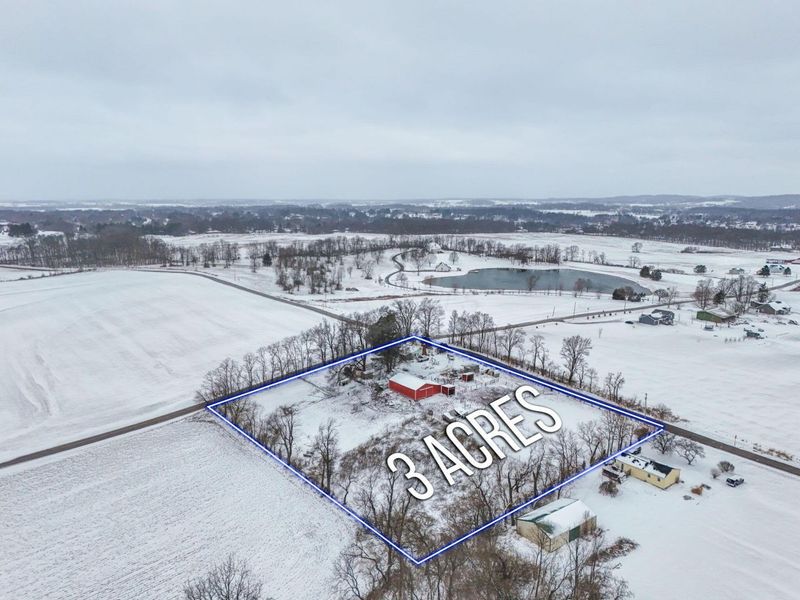 6985 Royalton Road SW, Lancaster, OH 43130 Photo 1