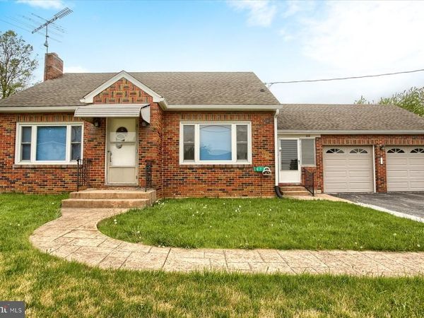 678 LITTLESTOWN ROAD, LITTLESTOWN, PA 17340