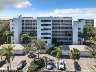 290 Naples Cove DR, Unit 2402, NAPLES, FL 34110