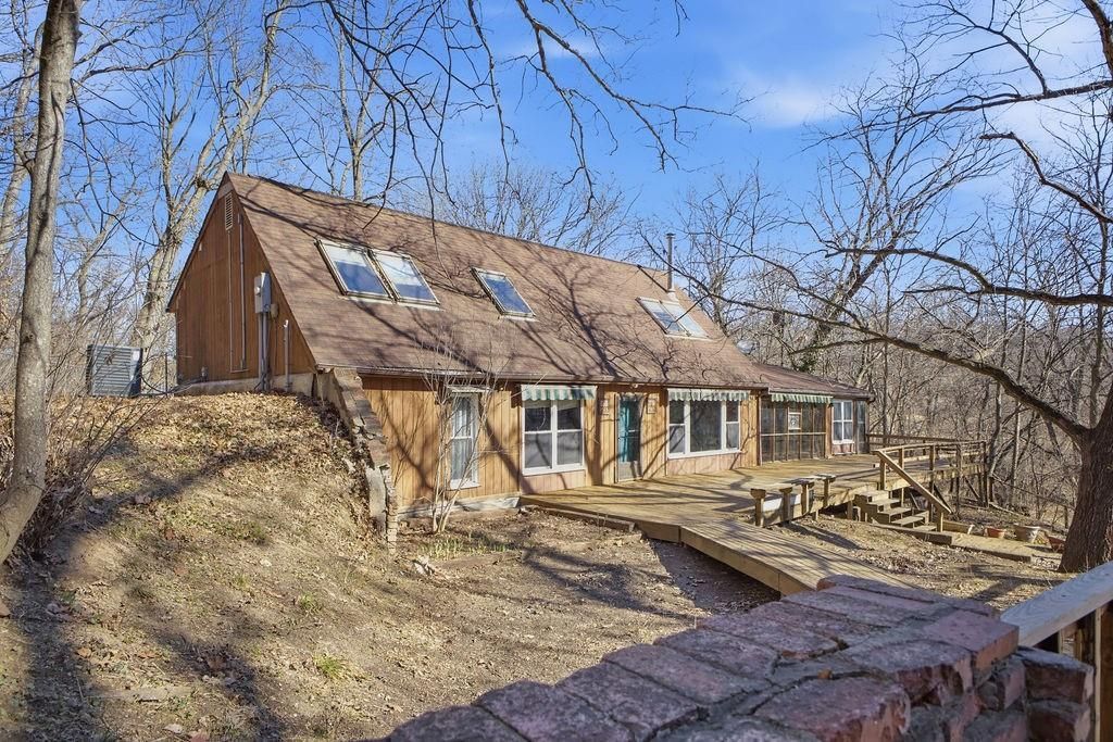 9246 Albany Road, Orrick, MO 64077 Main Photo