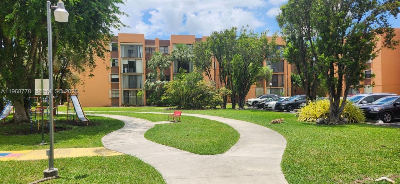 9440 W Flagler St, Unit 104, Miami, FL 33174 Photo