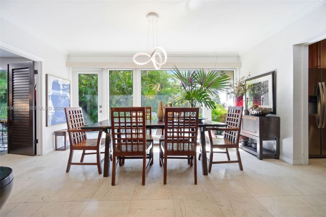 3730 Solana Rd, Miami, FL 33133 Photo