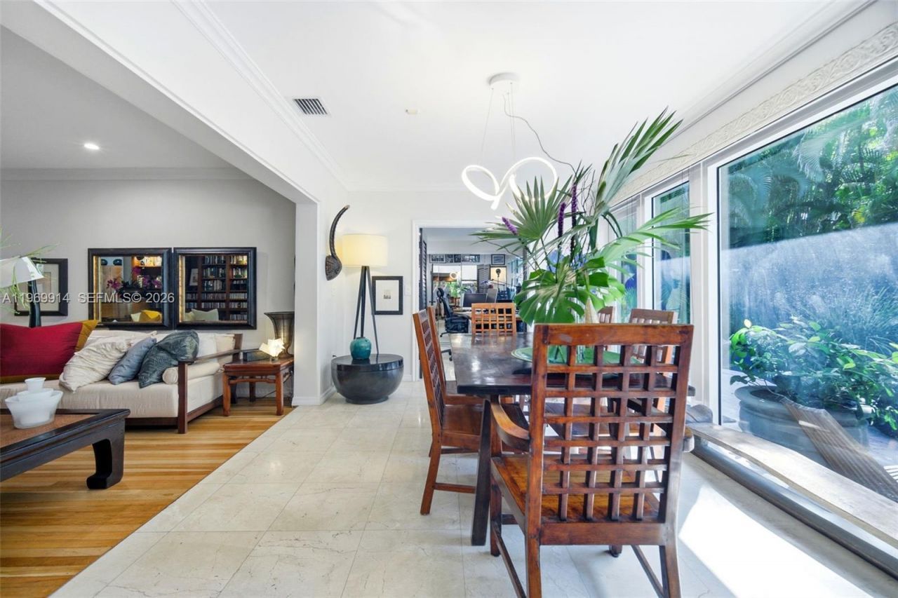 3730 Solana Rd, Miami, FL 33133 Photo