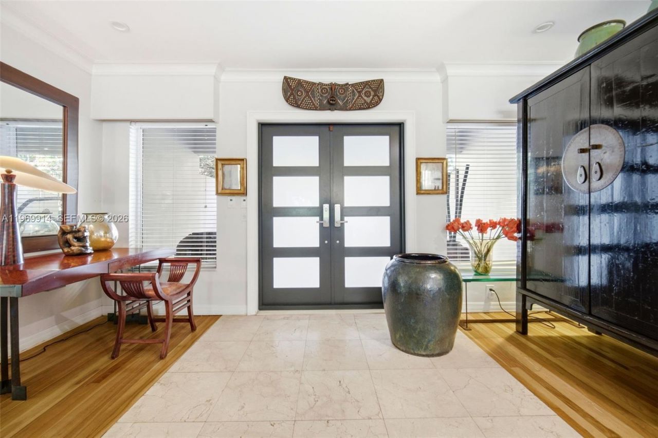 3730 Solana Rd, Miami, FL 33133 Photo