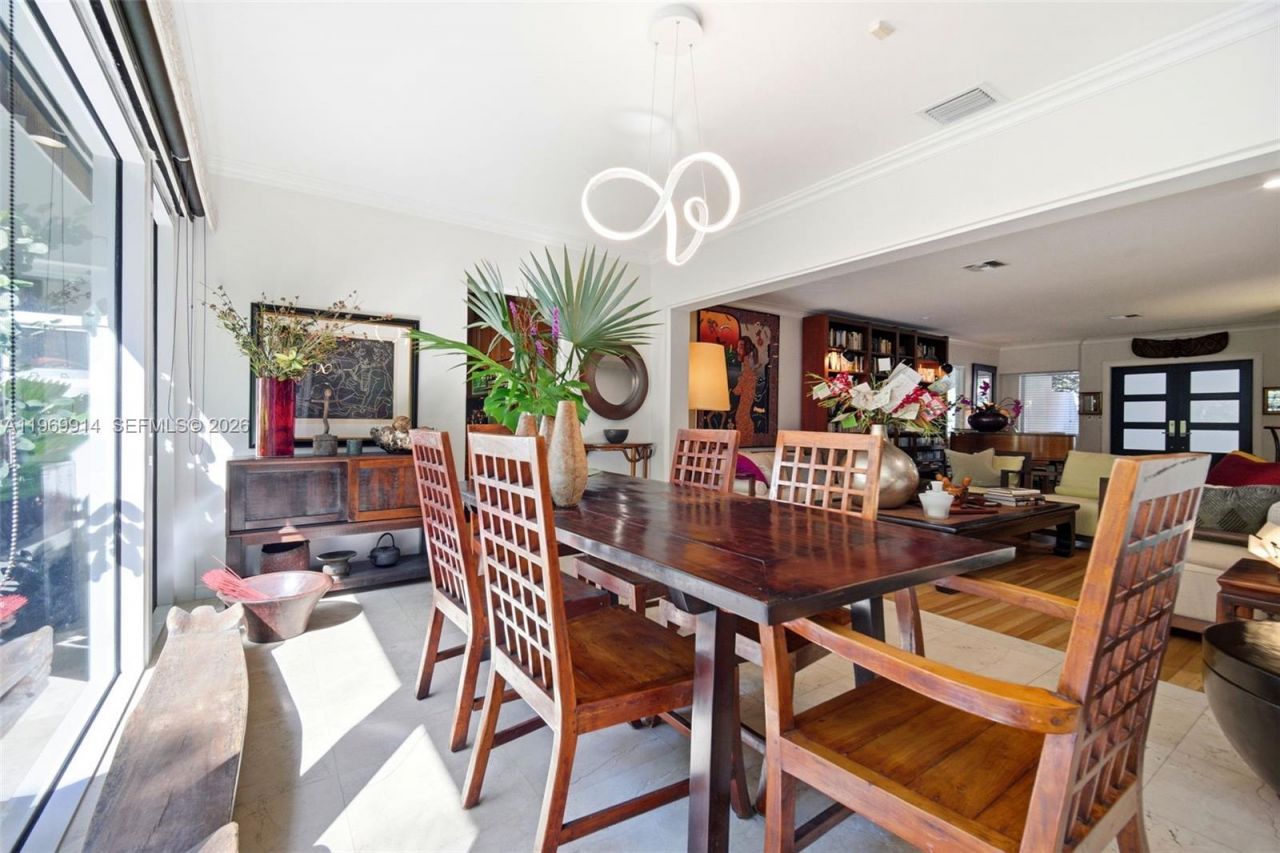 3730 Solana Rd, Miami, FL 33133 Photo